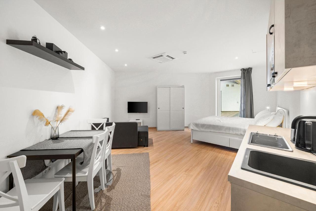 Vibestudio 405 - - Ac - Near Parking *